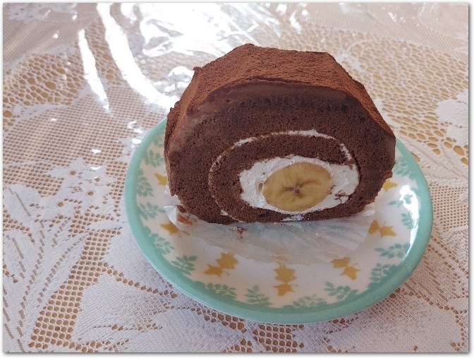 チョコバナナロールケーキ